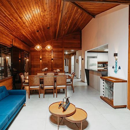 Casadecastelhanos, Quadra Do Mar De Castelhanos, 4 Suites Com Ar, Churrasqueira, Piscina, Hidromassagem, Cozinha Integrada Gourmet Ideal Para Familia E Amigos Anchieta  Dış mekan fotoğraf