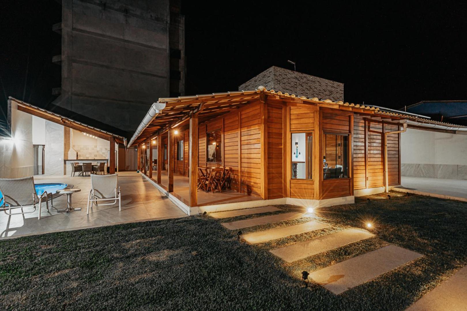 Casadecastelhanos, Quadra Do Mar De Castelhanos, 4 Suites Com Ar, Churrasqueira, Piscina, Hidromassagem, Cozinha Integrada Gourmet Ideal Para Familia E Amigos Anchieta  Dış mekan fotoğraf