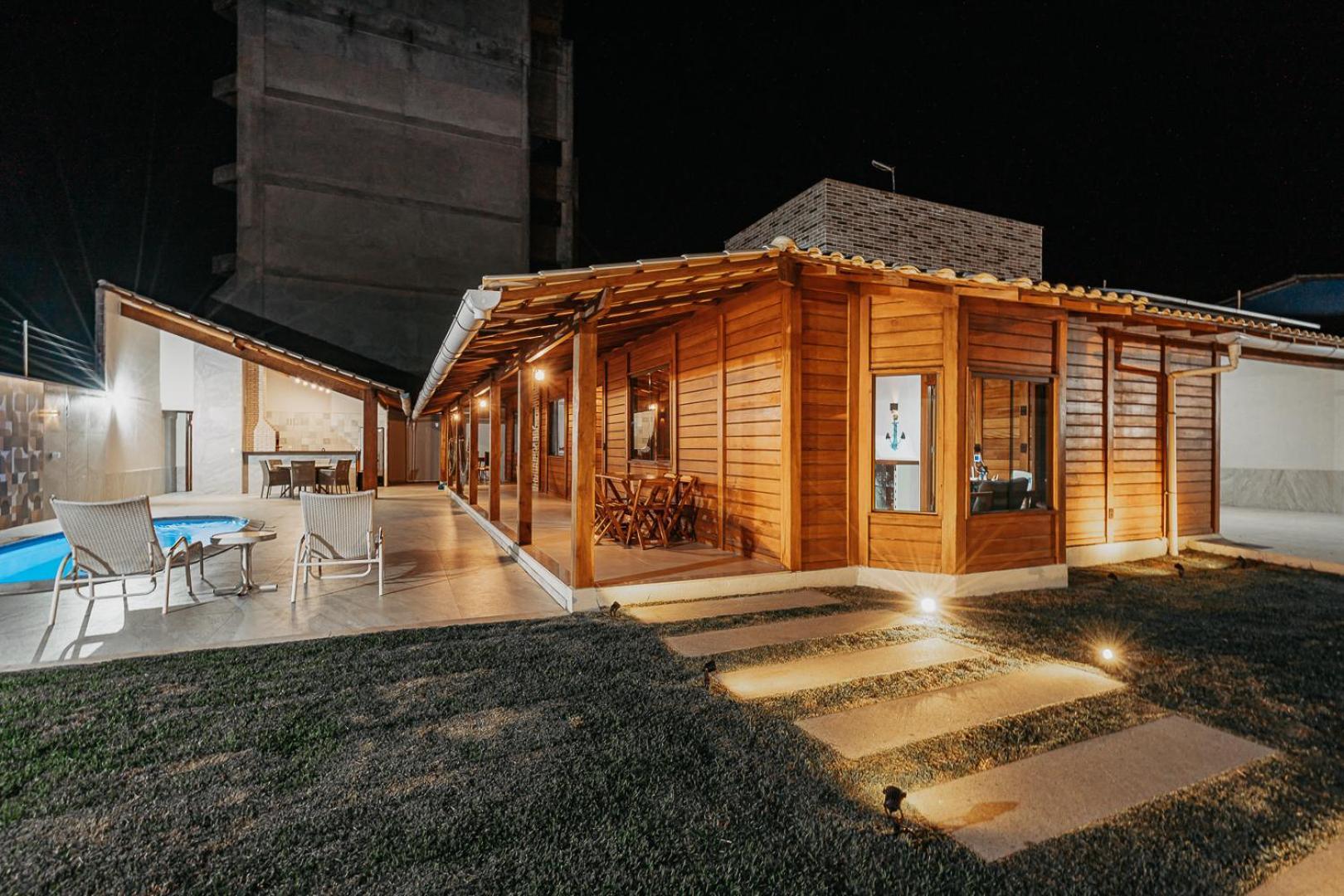 Casadecastelhanos, Quadra Do Mar De Castelhanos, 4 Suites Com Ar, Churrasqueira, Piscina, Hidromassagem, Cozinha Integrada Gourmet Ideal Para Familia E Amigos Anchieta  Dış mekan fotoğraf