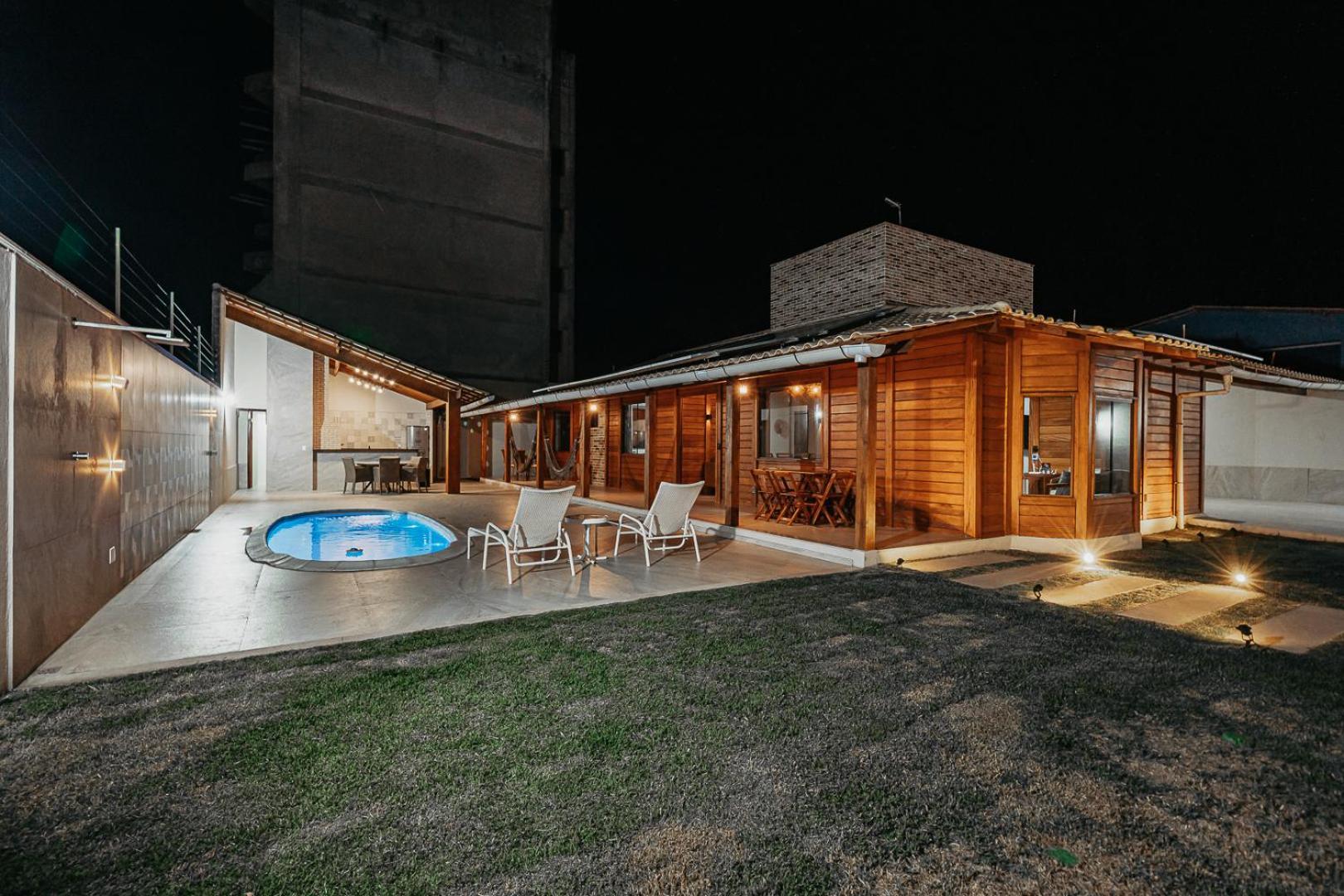 Casadecastelhanos, Quadra Do Mar De Castelhanos, 4 Suites Com Ar, Churrasqueira, Piscina, Hidromassagem, Cozinha Integrada Gourmet Ideal Para Familia E Amigos Anchieta  Dış mekan fotoğraf